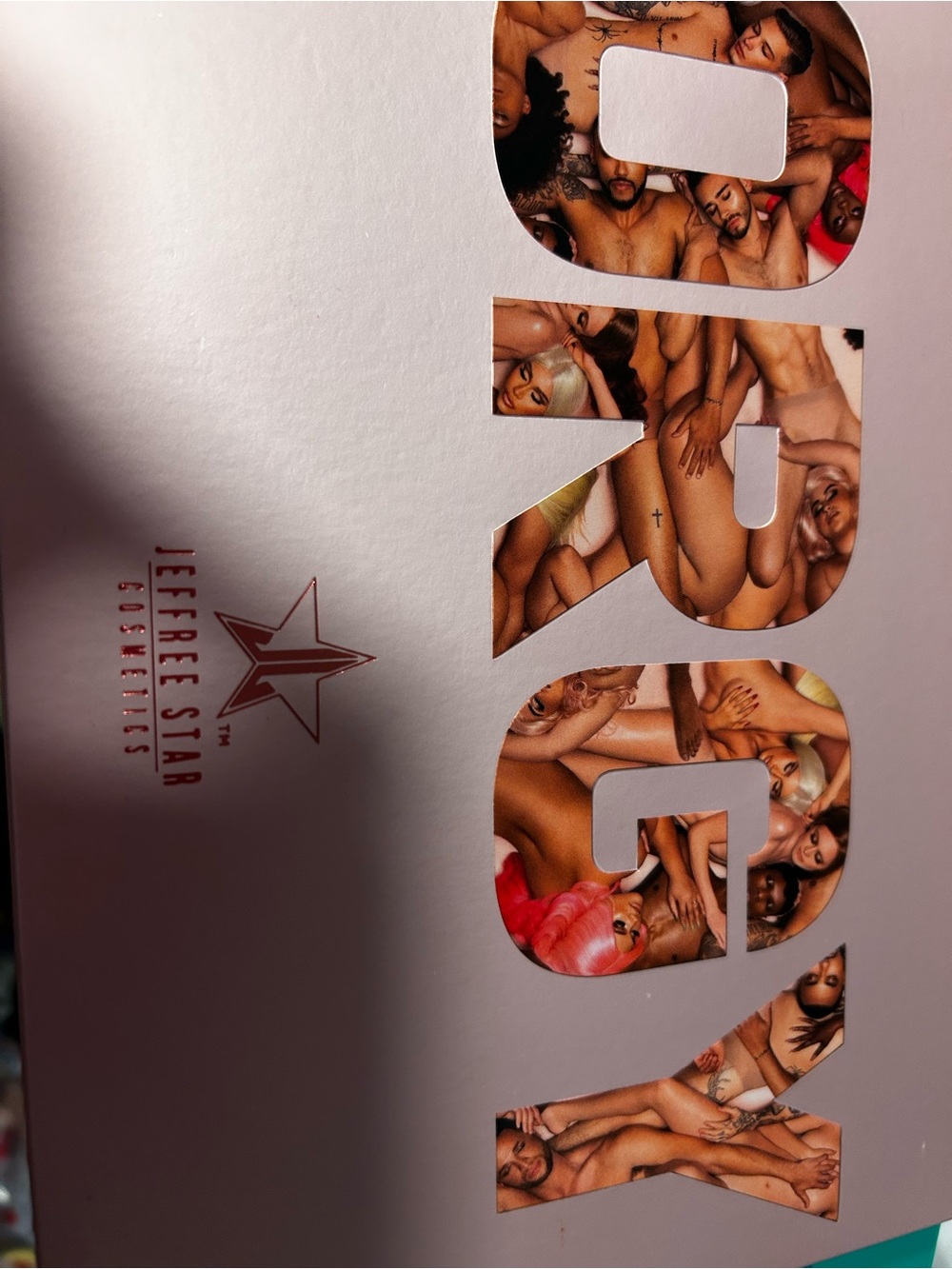 Jeffree Star Neutral Brown & Nude Eyeshadow Palette - Picture 3 of 5